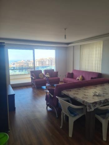Kuşadası Merkeze Yakın Havuzlu Sitede Deniz Manzaralı 3+1 Daire 