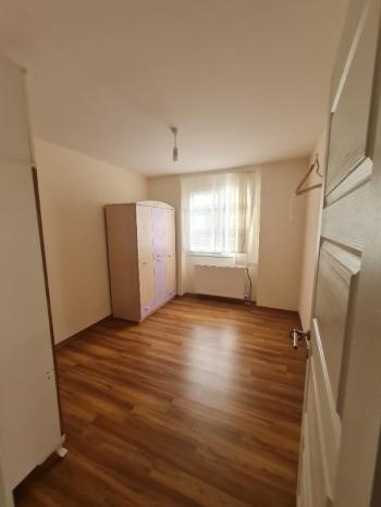 Kuşadası Merkeze Yakın Havuzlu Sitede Deniz Manzaralı 3+1 Daire 