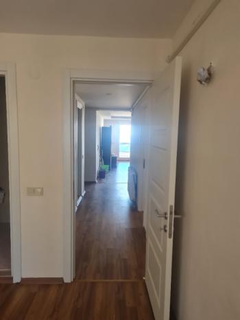 Kuşadası Merkeze Yakın Havuzlu Sitede Deniz Manzaralı 3+1 Daire 
