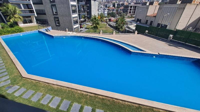 3+1 havuzlu sitede daire