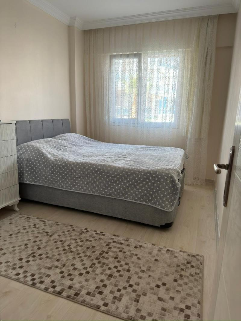 KUŞADASINDA HAVUZLU SİTEDE 1+1 DAİRE