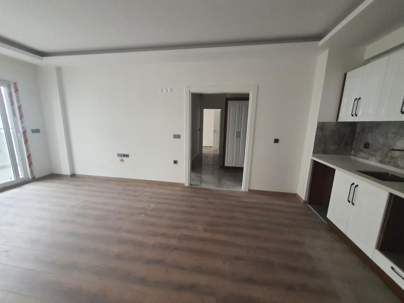 Havuzlu sitede yerden ısıtmalı 2+1 daire