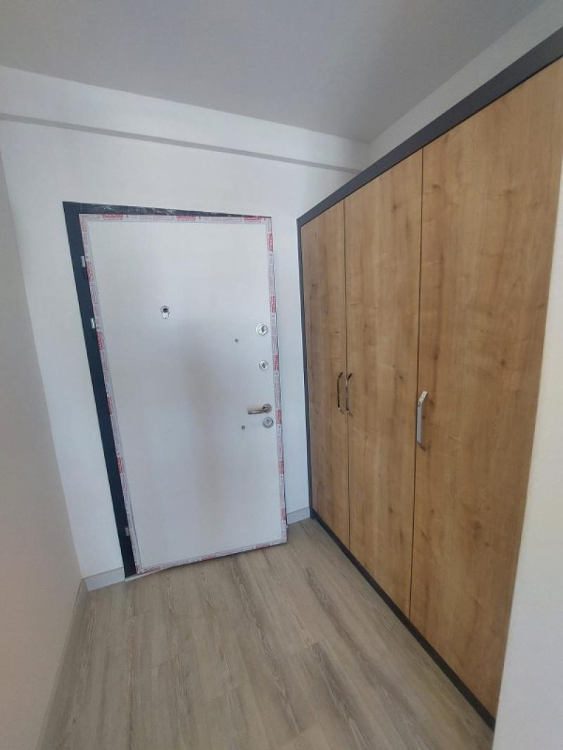 KUŞADASINDA DENİZ MANZARALI HAVUZLU SATILIK 2+1DAİRELER