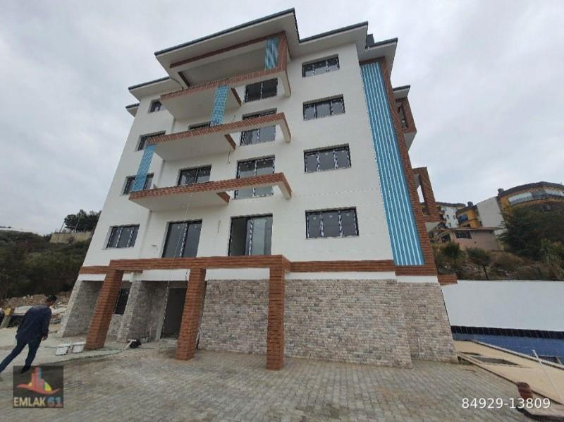 KUŞADASI DENİZ MANZARALI HAVUZLU 1+1 SATILIK DAİRE