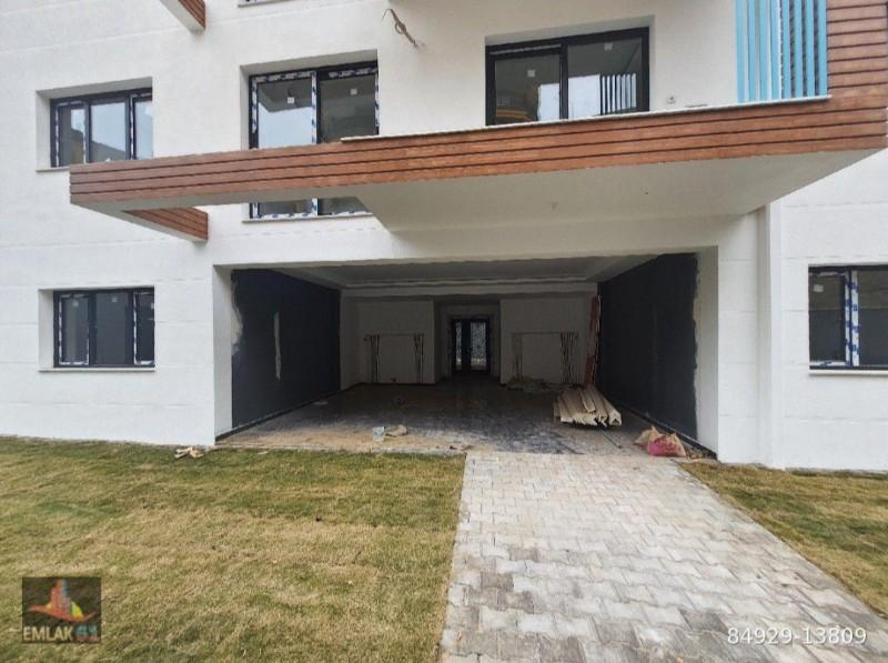 KUŞADASI DENİZ MANZARALI HAVUZLU 1+1 SATILIK DAİRE