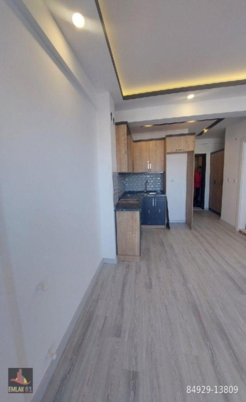 KUŞADASI DENİZ MANZARALI HAVUZLU 1+1 SATILIK DAİRE