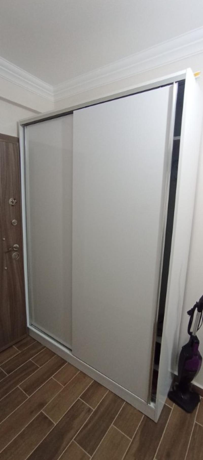 Kuşadası havuzlu sitede eşyalı kiralık daire