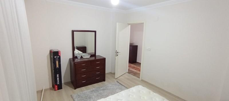 Kuşadası havuzlu sitede eşyalı kiralık daire