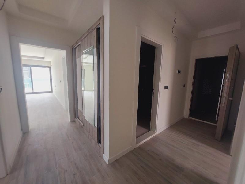 D3niz manzarali Havuzlu sitede 2+1