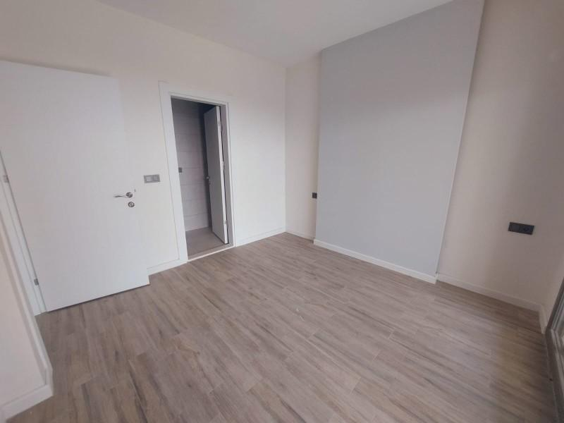 D3niz manzarali Havuzlu sitede 2+1