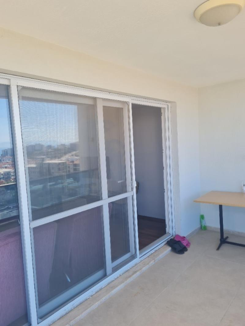 Kuşadası Merkeze Yakın Havuzlu Sitede Deniz Manzaralı 3+1 Daire 