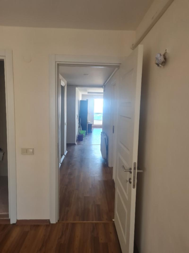 Kuşadası Merkeze Yakın Havuzlu Sitede Deniz Manzaralı 3+1 Daire 