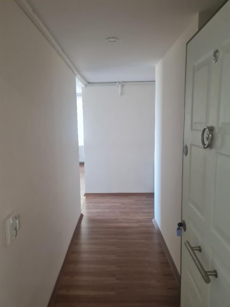 Kuşadası Merkeze Yakın Havuzlu Sitede Deniz Manzaralı 3+1 Daire 