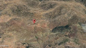 KONYA HADİM BADEMLİ 560 M² YOLA CEPHELİ TARLA