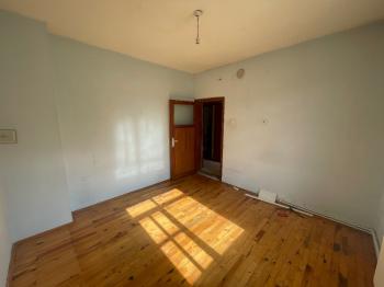 GÜVENAY - ÇORUM SSK GÖĞÜS HASTANESİ ARKASI 2+1 SATILIK DAİRE