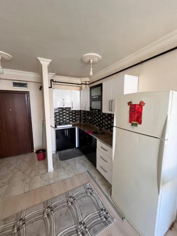 ÜNİVERSİTE BÖLGESİNDE KİRALIK EŞYALI 1+1 DAİRE