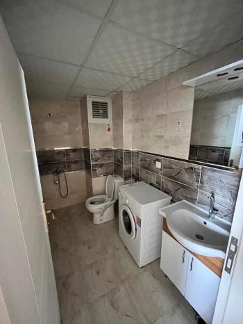 ÜNİVERSİTE BÖLGESİNDE KİRALIK EŞYALI 1+1 DAİRE