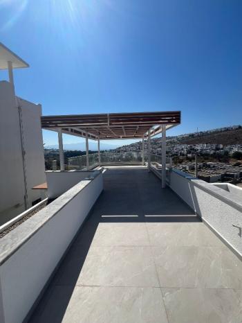 Tayman'dan Akyarlar'da Şahane Deniz Manzaralı yeni 4+1 Villa