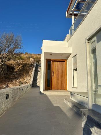 Tayman'dan Akyarlar'da Şahane Deniz Manzaralı yeni 4+1 Villa