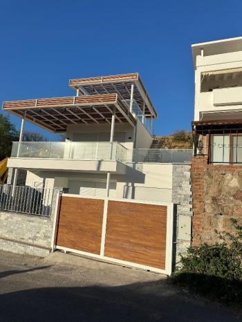 Tayman'dan Akyarlar'da Şahane Deniz Manzaralı yeni 4+1 Villa