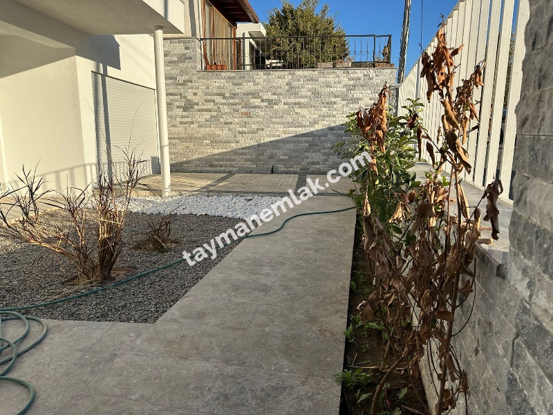 Tayman'dan Akyarlar'da Şahane Deniz Manzaralı yeni 4+1 Villa