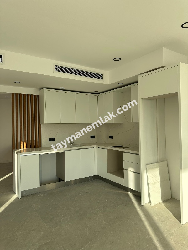 Tayman'dan Akyarlar'da Şahane Deniz Manzaralı yeni 4+1 Villa