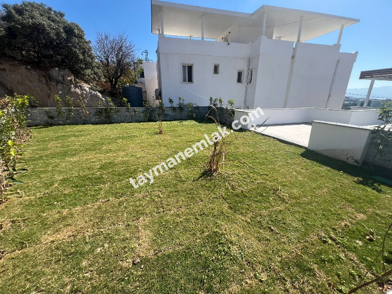 Tayman'dan Akyarlar'da Şahane Deniz Manzaralı yeni 4+1 Villa