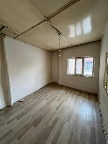 AFYON ÜÇOK EMLAKTAN BURMALI MAH DA SATILIK 5+1 BAKIMLI MÜSTAKİL EV