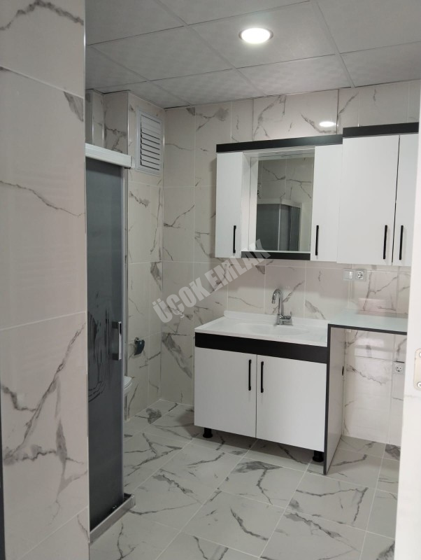 AFYON ÜÇOK EMLAKTAN HARBİŞ GAZİ MAH DA SATILIK 2+1 SIFIR DAİRELER