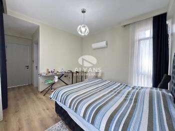 ALYANS'TAN DENİZE 300 MT FULL EŞYALI FULL SOSYAL ALANLI 2+1