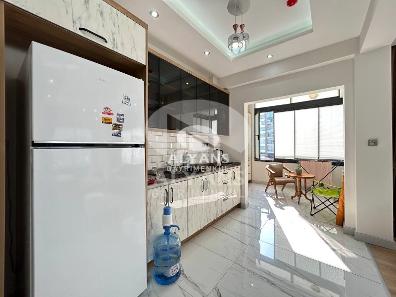 ALYANS'TAN DENİZE 300 MT FULL EŞYALI FULL SOSYAL ALANLI 2+1