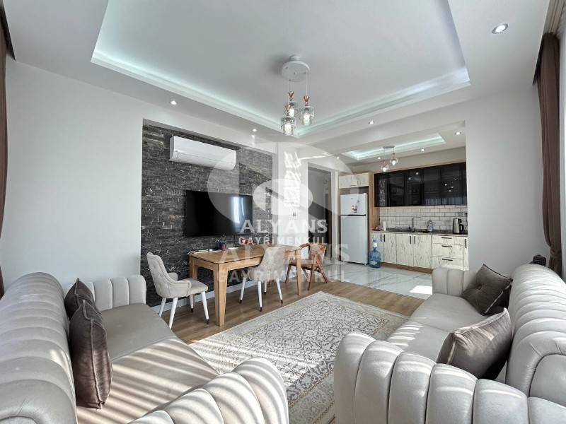 ALYANS'TAN DENİZE 300 MT FULL EŞYALI FULL SOSYAL ALANLI 2+1
