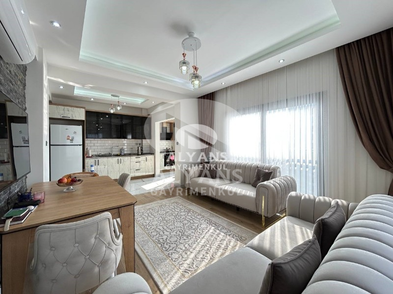 ALYANS'TAN DENİZE 300 MT FULL EŞYALI FULL SOSYAL ALANLI 2+1