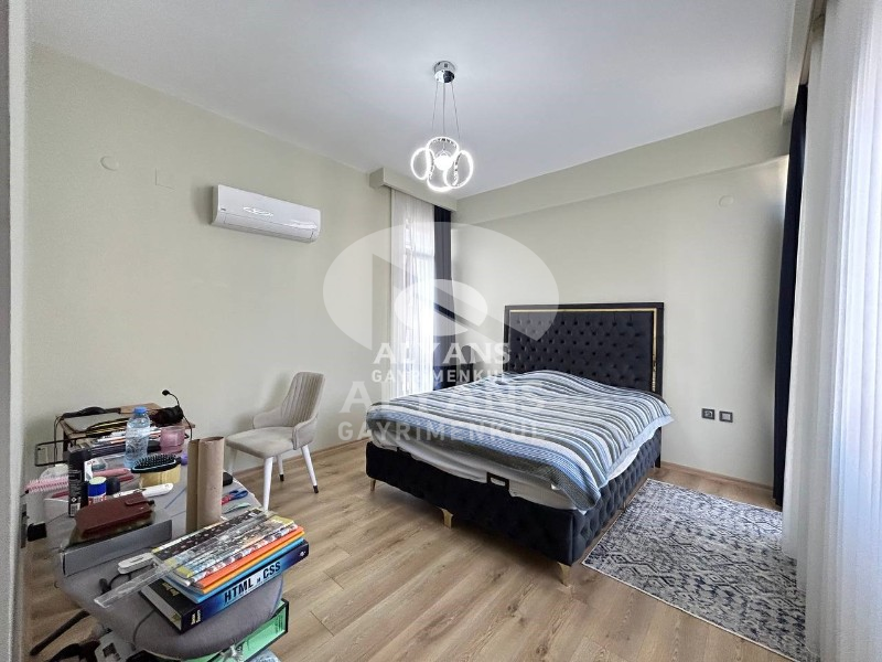 ALYANS'TAN DENİZE 300 MT FULL EŞYALI FULL SOSYAL ALANLI 2+1