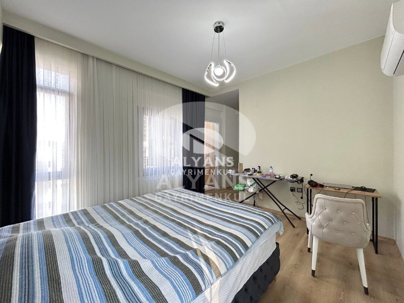 ALYANS'TAN DENİZE 300 MT FULL EŞYALI FULL SOSYAL ALANLI 2+1