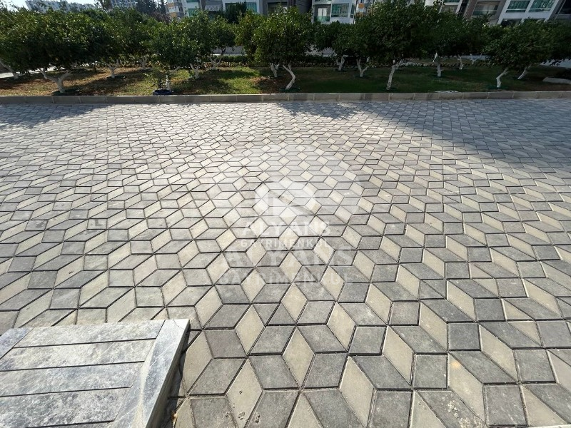 ALYANS'TAN DENİZE 300 MT FULL EŞYALI FULL SOSYAL ALANLI 2+1