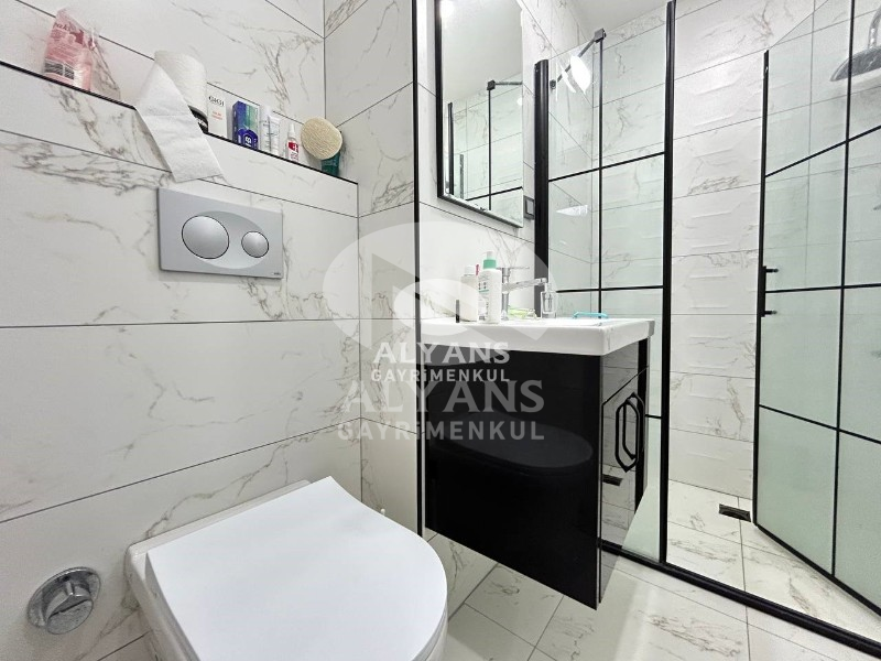 ALYANS'TAN DENİZE 300 MT FULL EŞYALI FULL SOSYAL ALANLI 2+1
