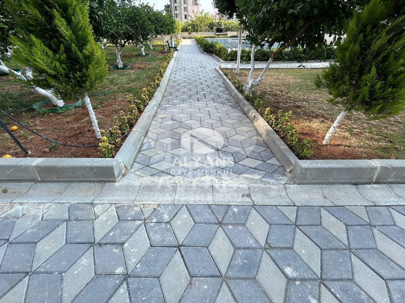 ALYANS'TAN DENİZE 300 MT FULL EŞYALI FULL SOSYAL ALANLI 2+1