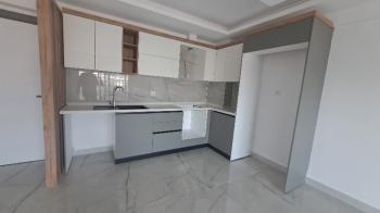 KIRAZLI YOLU UZERINDE SIFIR 3+1