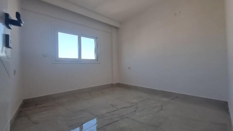 KIRAZLI YOLU UZERINDE SIFIR 3+1