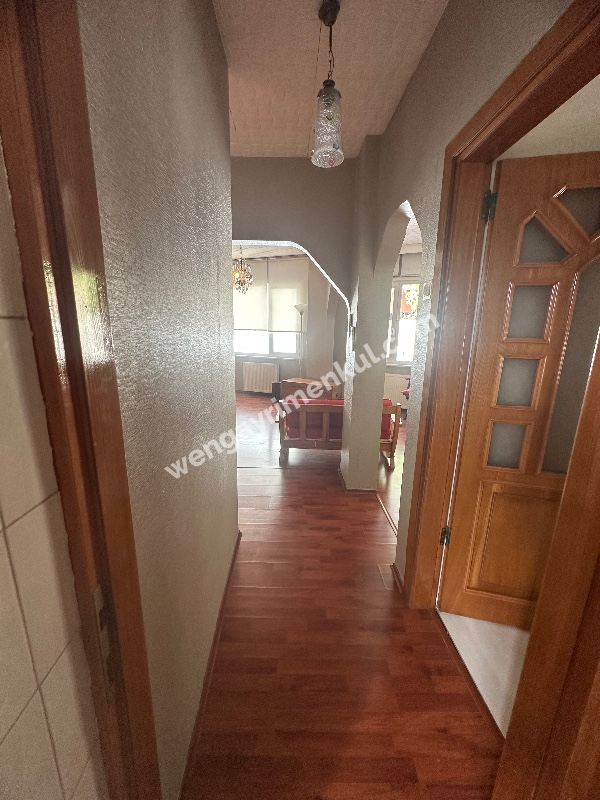 Beykoz Merkezde Sahilde Teraslı Deniz Manzaralı Eşyalı Müstakil Ev