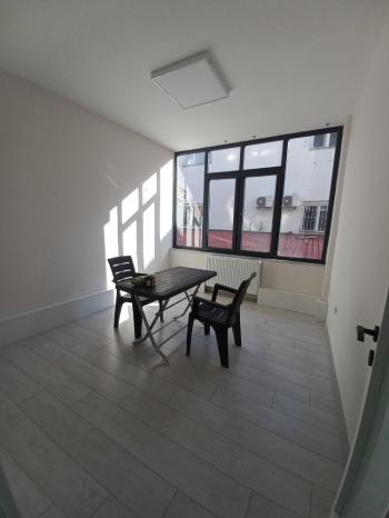 GÜVENAY- ÇORUM SAAT KULESİ YAKINI  İŞ HANINDA KİRALIK 2+1 OFİS