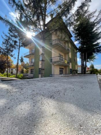 Güvenay - Çorum Kale ve Eti Lisesi Civarı – 3 Katlı Komple Bina