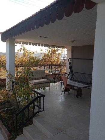 GÜVENAY - ÇORUM GÜZELYURT MEVKİİ İÇERİSİNDE EVİ OLAN SATILIK BAĞ