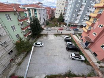 GÜVENAY - ÇORUM BAHABEY CADDESİ ÜZERİ 3+1 SATILIK  DAİRE