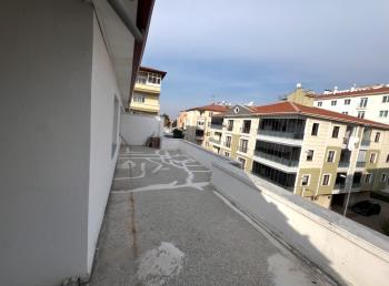 GÜVENAY - ÇORUM BEHÇELİEVLER MAH. ÖĞRETMENEVİ  ÜSTÜ  2+1 SATILIK DAİRE 