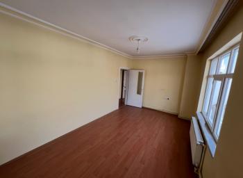 GÜVENAY - ÇORUM BEHÇELİEVLER MAH. ÖĞRETMENEVİ  ÜSTÜ  2+1 SATILIK DAİRE 