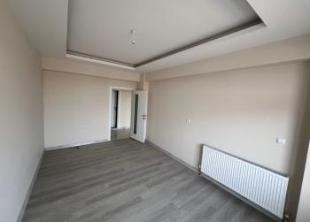 GÜVENAY - ÇORUM BUHARAEVLER MAH. BAYAT GEDİĞİ GENİŞ 3+1 DAİRE  SATILIK DAİRE 