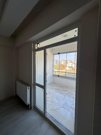 GÜVENAY - ÇORUM BAYAT GEDİĞİ MEVKİİ 3+1 SATILIK DAİRE