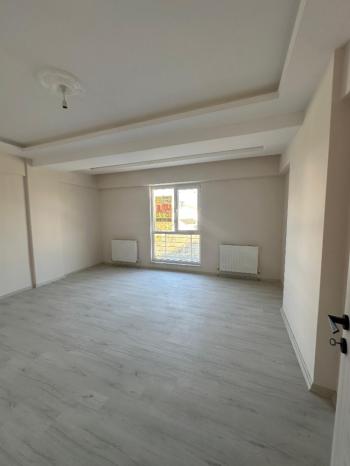 GÜVENAY - ÇORUM BAYAT GEDİĞİ MEVKİİ 3+1 SATILIK DAİRE